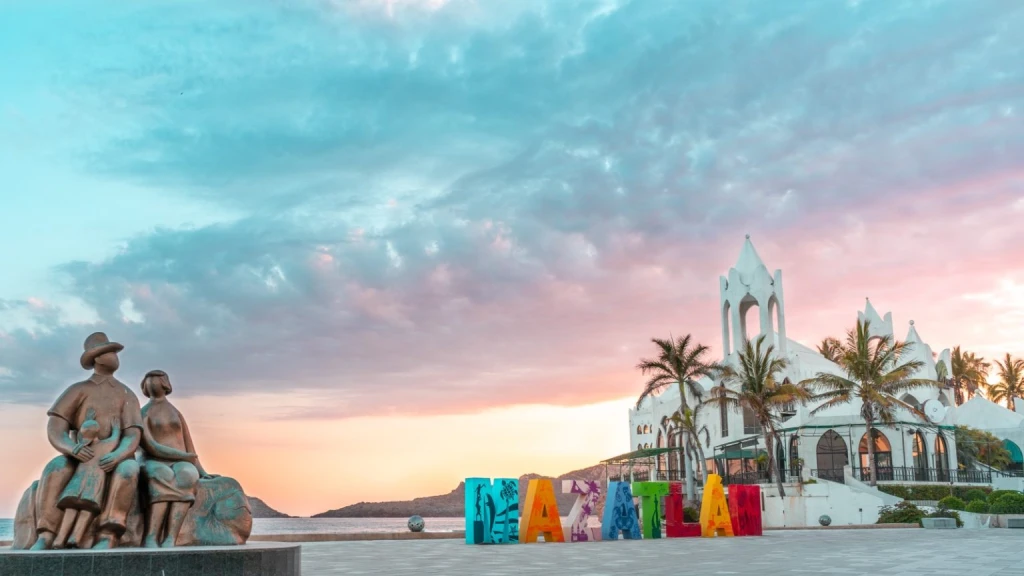 Mazatlán se Consolida como Gigante de Airbnb en México: Precios y Oferta para Verano 2026