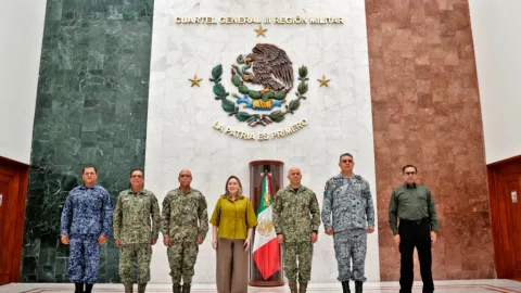 Gobernadora encabeza la Mesa de Construcción de Paz y Seguridad en la 3a. Región Militar en Mazatlán