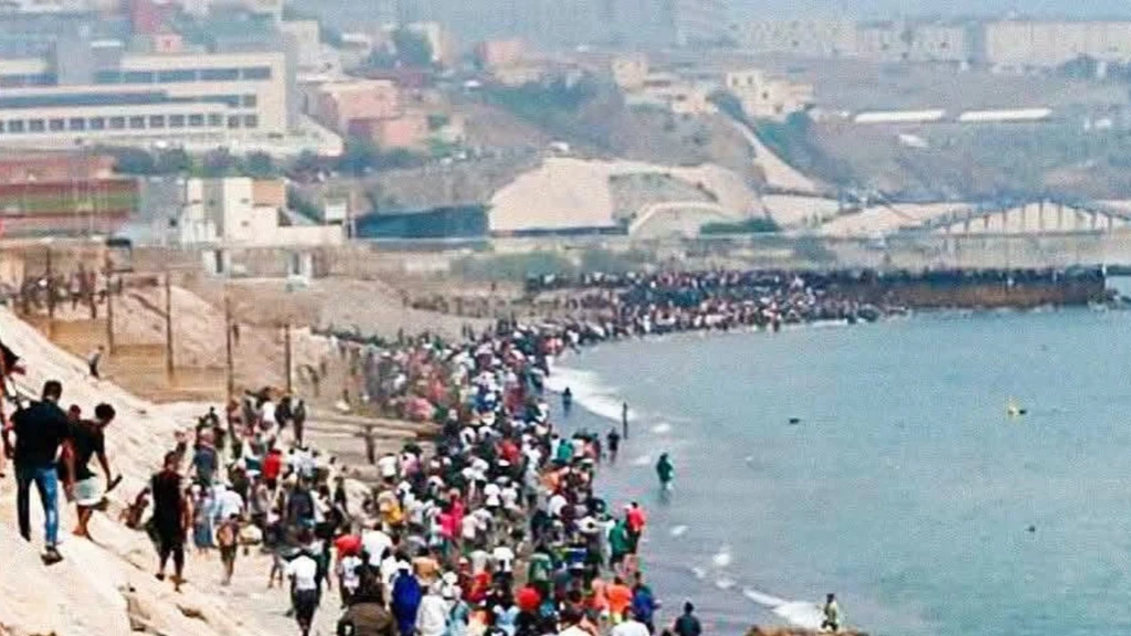 Crisis Sin Precedentes en España: Miles de Migrantes Desbordan la Frontera y Generan un Colapso Humanitario