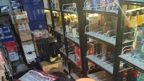 ¡Alerta en Mazatlán! COEPRISS Retira Más de 2,300 Productos No Aptos Tras Lluvias: Salud Pública de Sinaloa Actúa