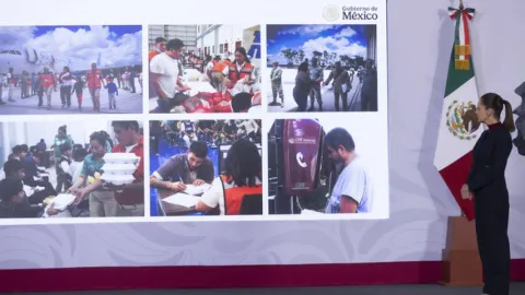 México te abraza ha brindado más de un millón 567 mil servicios; “hay recursos suficientes para atender a los paisanos”: presidenta