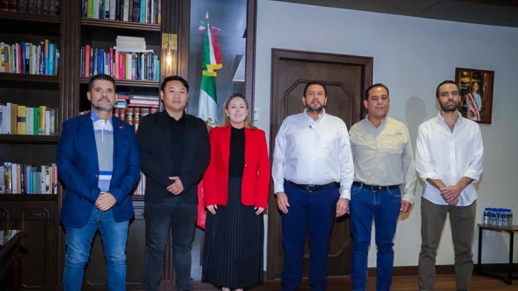 Gobernadora Yeraldine concreta con empresarios chinos, el primer envío de un millón 200 mil toneladas de sorgo sinaloense a China