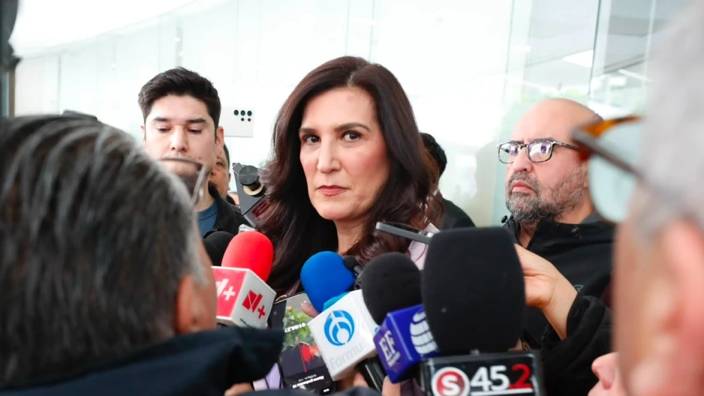 Llama Kenia López Rabadán a los partidos e instituciones a encontrar una ruta que permita a los sinaloenses un futuro de seguridad
