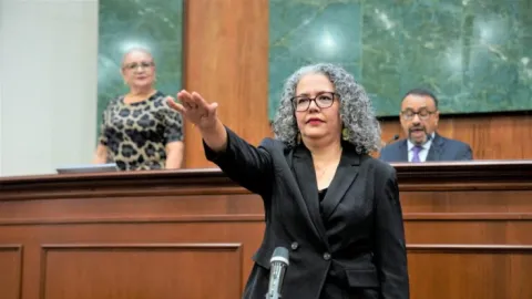 Nombra Congreso de Sinaloa a Graciela Domínguez Nava como Gobernadora Interina