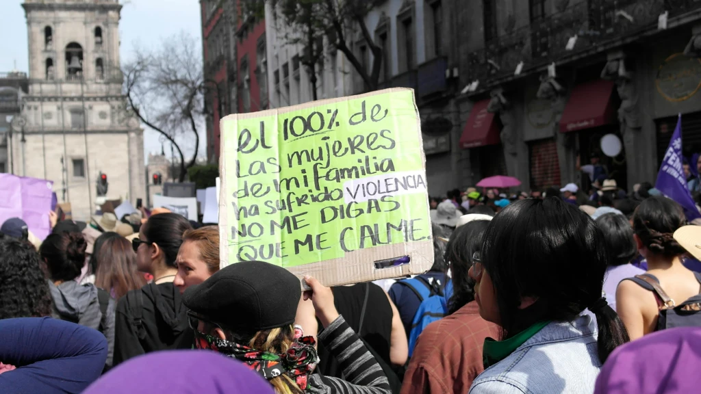 El 60% de Fosas Clandestinas de Feminicidio en México, Ocultadas por Personas Cercanas, Revela Informe de la Iberoamericana