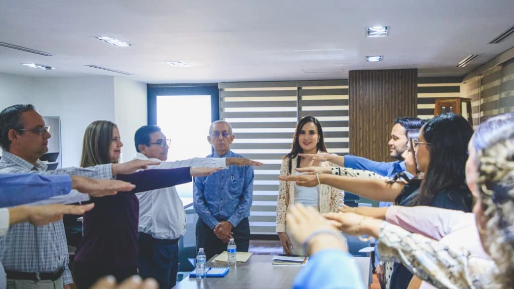 Promueve Transparencia servicio público responsable y honesto