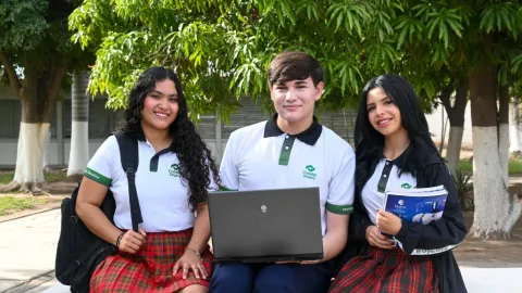 CONALEP Sinaloa fortalece sus planteles con equipamiento y tecnología a través del programa “La Escuela es Nuestra”