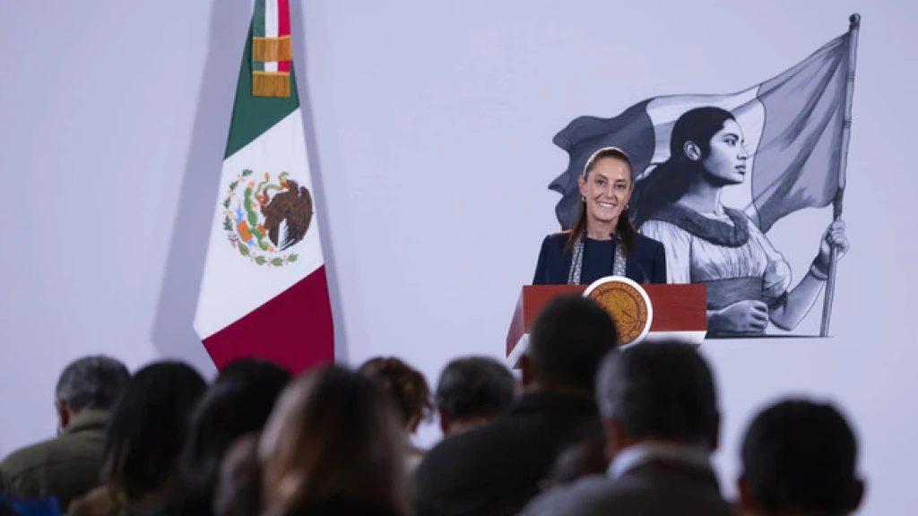 A partir del 3 de noviembre entra en vigor regulación del uso de celulares en escuelas