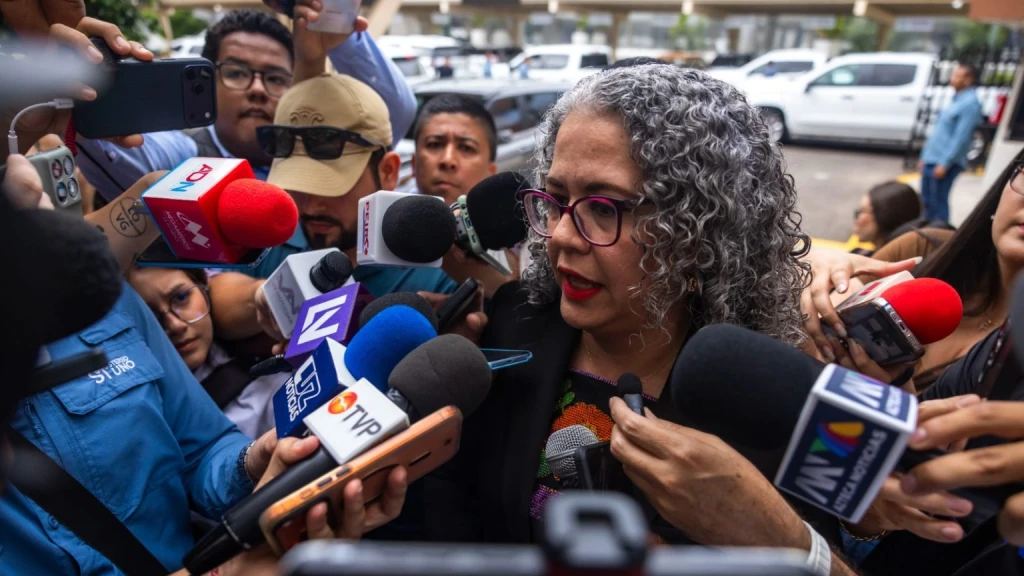 Gobierno del Estado se encuentra listo y atento a la trayectoria del huracán “Polo”: Gobernadora