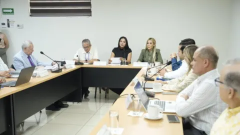 Revisa Comisión de Fiscalización resultados de auditorías presentados por ASE