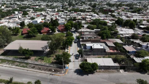 Gobierno del Estado pavimentará calles de acceso a 23 escuelas en Sinaloa