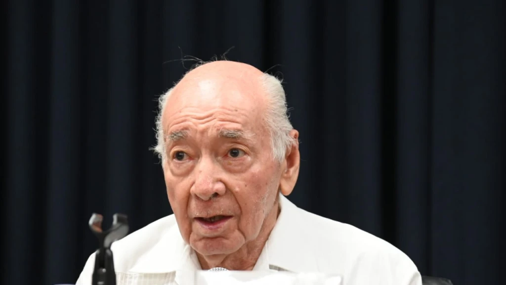 Con una mirada documentada al pasado indígena de la entidad, la UAS presenta el libro Los indios de Sinaloa, del historiador Rafael Valdez Aguilar