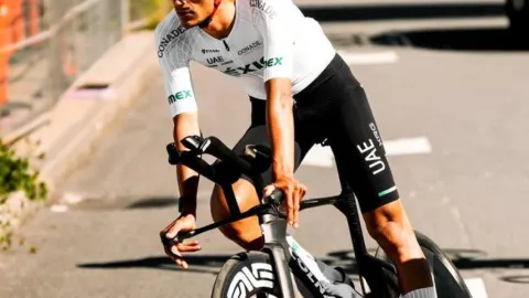 Isaac del Toro mejora su resultado y se mete al Top 5 del Mundial de Ruta Montreal 2026