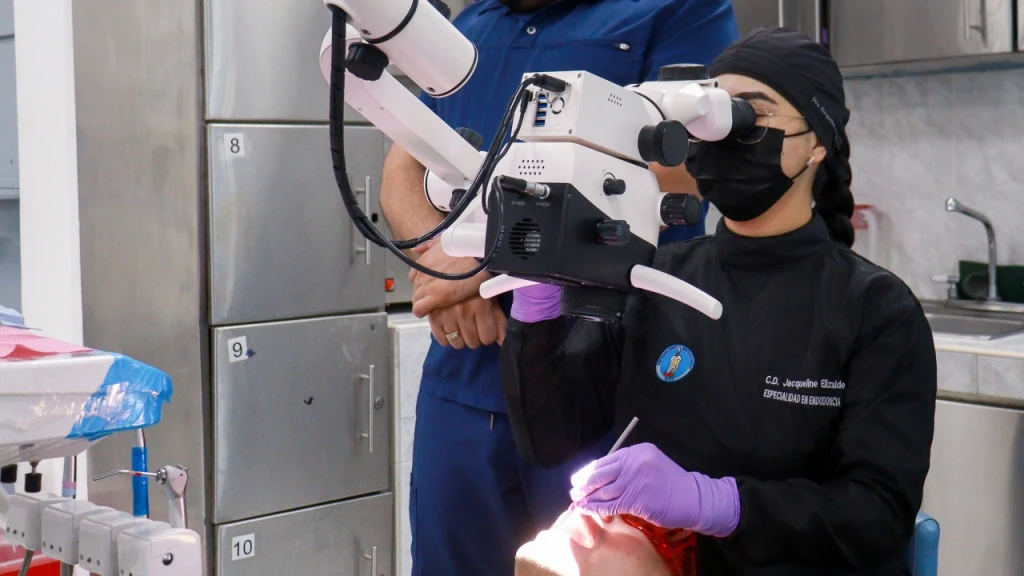 Con tratamientos especializados y costos accesibles, la Clínica de Endodoncia de la UAS abre sus puertas a toda la población