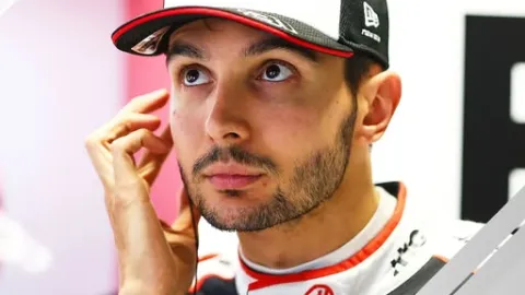 ¡Bomba en F1! Esteban Ocon deja Haas al finalizar Temporada 2026