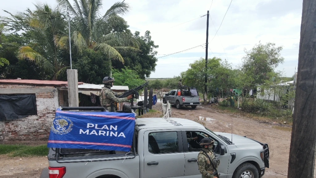 Activó SEMAR Plan Marina en auxilio de familias en comunidades costeras de Sinaloa
