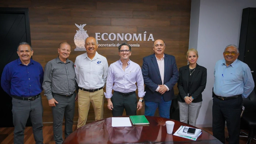 Economía y Ejecutivos de Ventas y Mercadotecnia fortalecen agenda de colaboración en Sinaloa