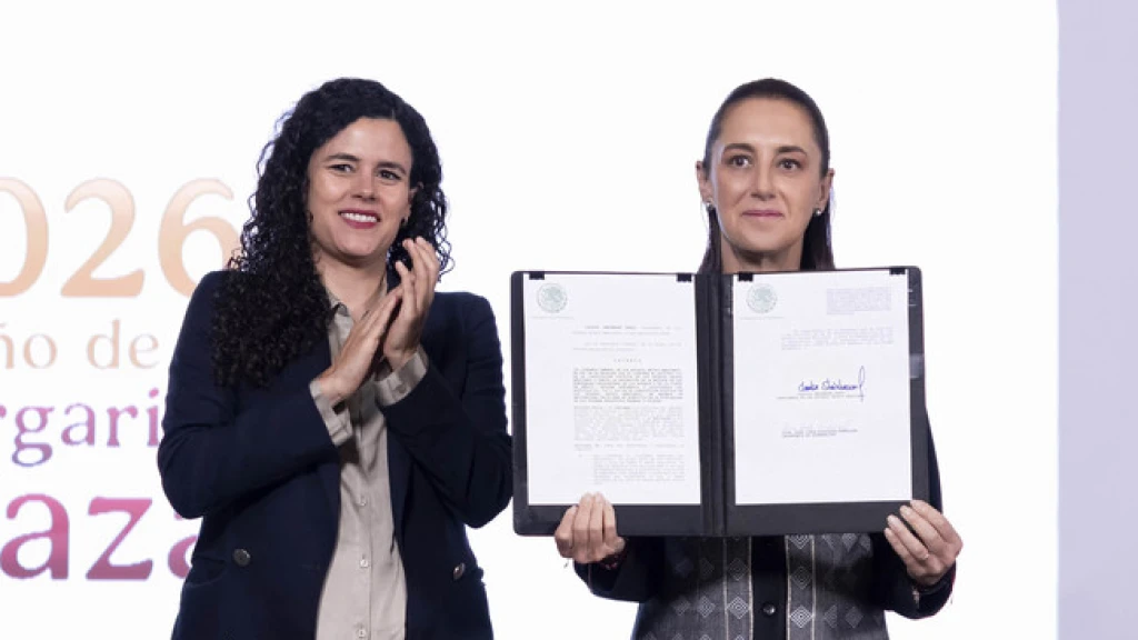 Presidenta firma decreto de nacionalidad única mexicana para aspirantes a la Presidencia, Gubernaturas y Jefatura de Gobierno