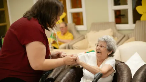 Estilo de Vida Adaptado Mejora un 55% la Cognición en Adultos Mayores con Riesgo de Demencia
