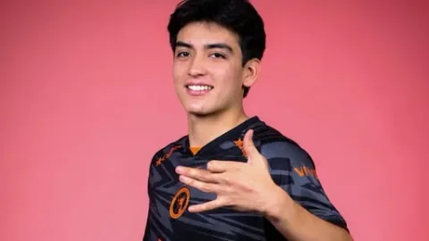 Gilberto Mora: 18 Años y Récords Históricos en el Fútbol Mexicano