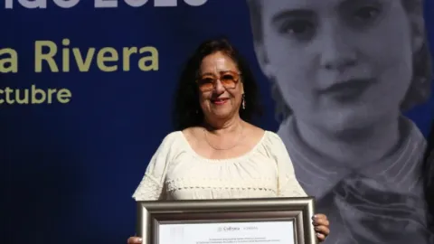 Silvia Tomasa Rivera recibió el Premio Bellas Artes de Literatura Inés Arredondo 2026