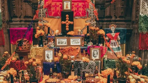 Día de Muertos 2026: Desfiles, Alebrijes y Ferias Gastronómicas Invaden CDMX y Área Metropolitana