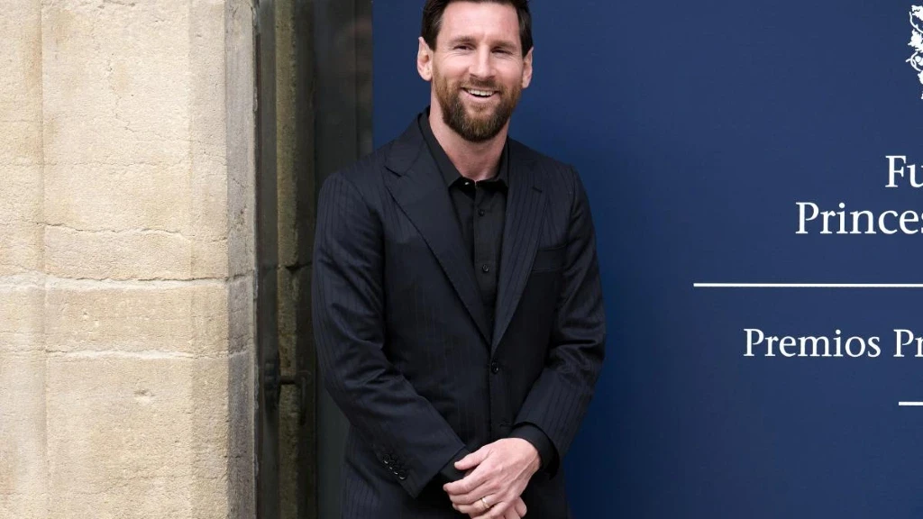 Lionel Messi llega a Oviedo: Ovacionado en su arribo para el Premio Princesa de Asturias de los Deportes 2026