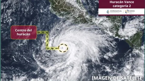 Huracán Vance se Intensifica a Categoría 2 y Amenaza Costas de Guerrero con Lluvias y Oleaje de 3 Metros