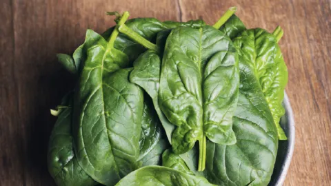 La espinaca, con alto valor nutricional y bajo precio: Profeco