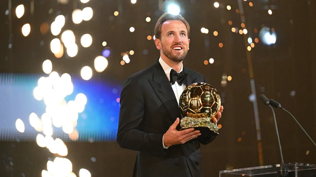 Harry Kane Se Corona con el Balón de Oro 2026 Superando a Lamine Yamal y Mbappé; Quiñones en el Top 30