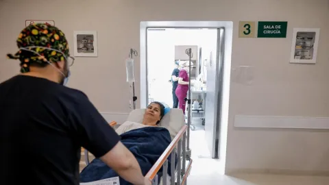 DIF Sinaloa brinda reconstrucción mamaria gratuita a 17 mujeres a través del programa “Recuperando Sonrisas”