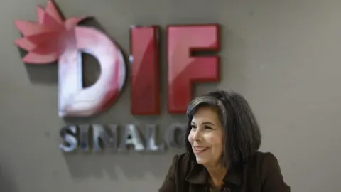 Catalina Esparza Navarrete rinde protesta como Presidenta del Sistema DIF Sinaloa